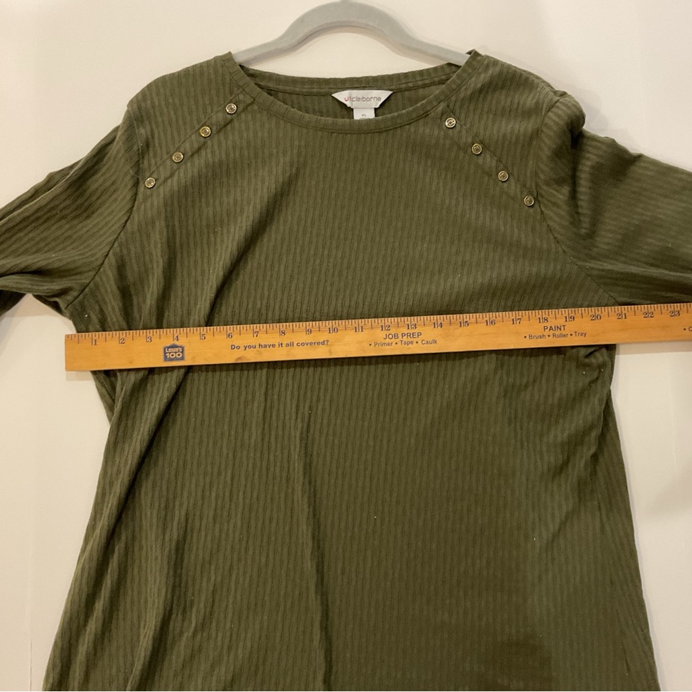 Liz Claiborne Olive‑Forest Green Ribbed Button‑Shoulder Top | Size XL EUC - Picture 7 of 7